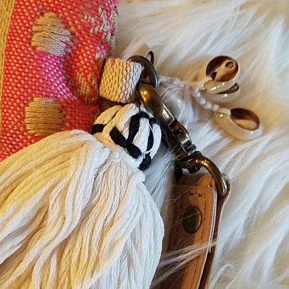 SALE Last 1 Spell Peruvian Pink Clutch NWT - Picture 2 of 6